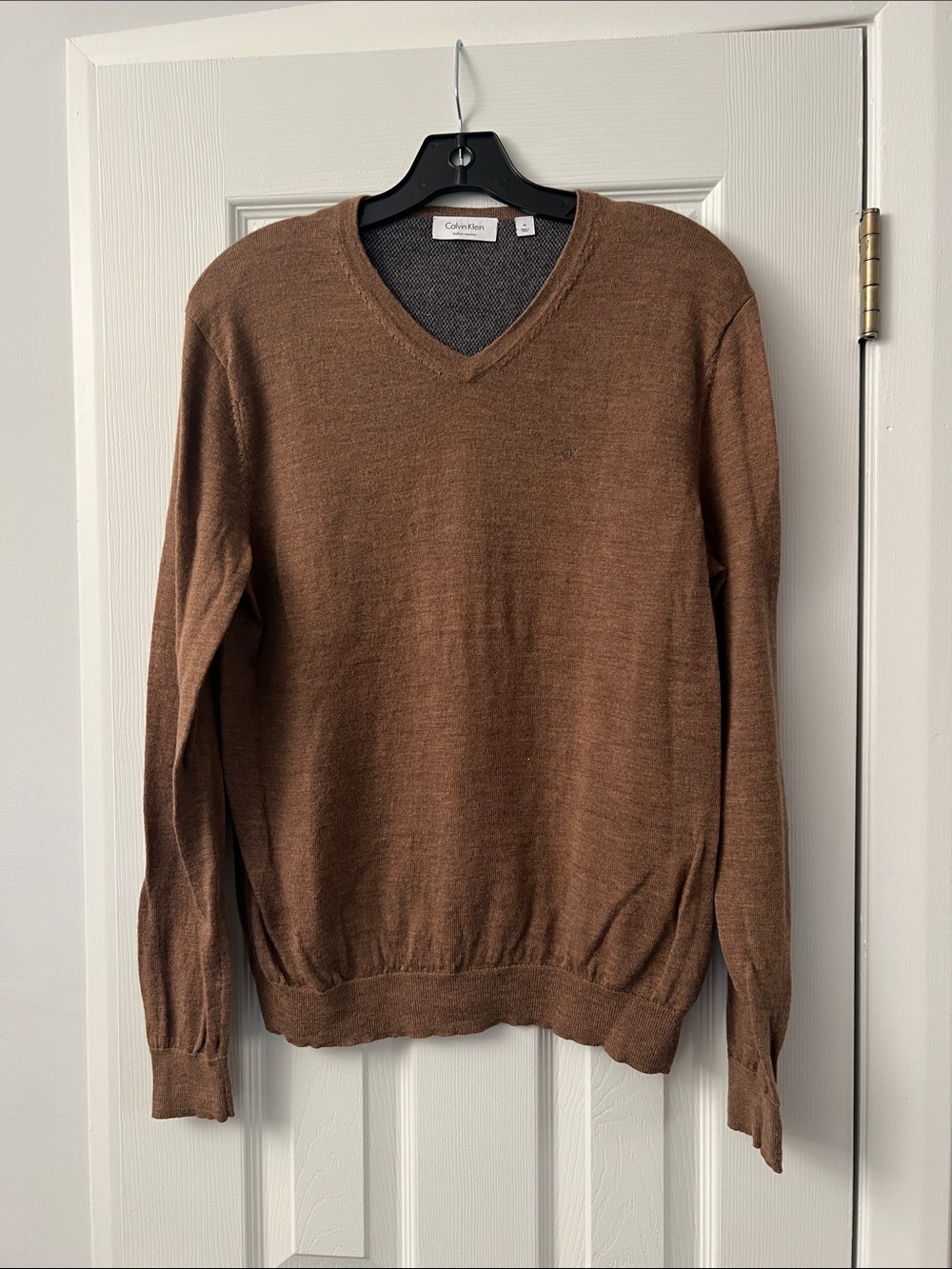 Calvin Klein Men's Chestnut Brown V-Neck Sweater